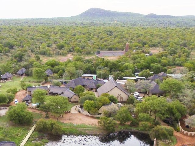Ukutula Lodge & Game Reserve